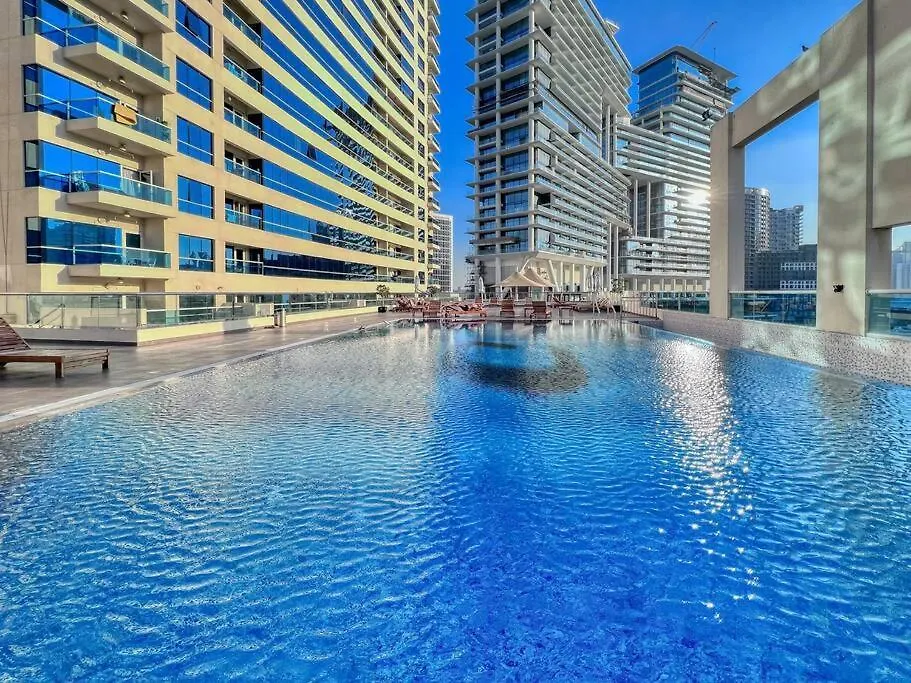 First Class 1Br Stylish With Burj Khalifa View Dubai Apartment