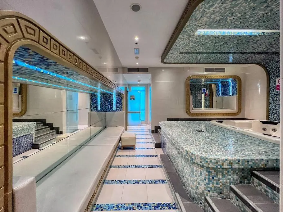 First Class 1Br Stylish With Burj Khalifa View 두바이